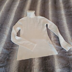 Knit Turtleneck Sweater Size L